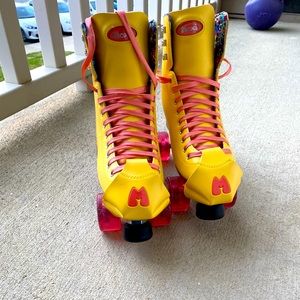 Moxi Beach Bunny Roller Skates